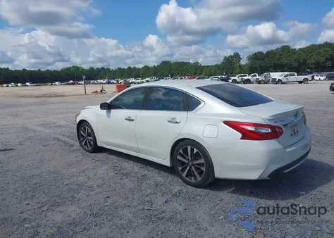2016 Nissan Altima 2.5 Sr z USA, uszkodzony, nr VIN 1N4AL3AP0GC142761